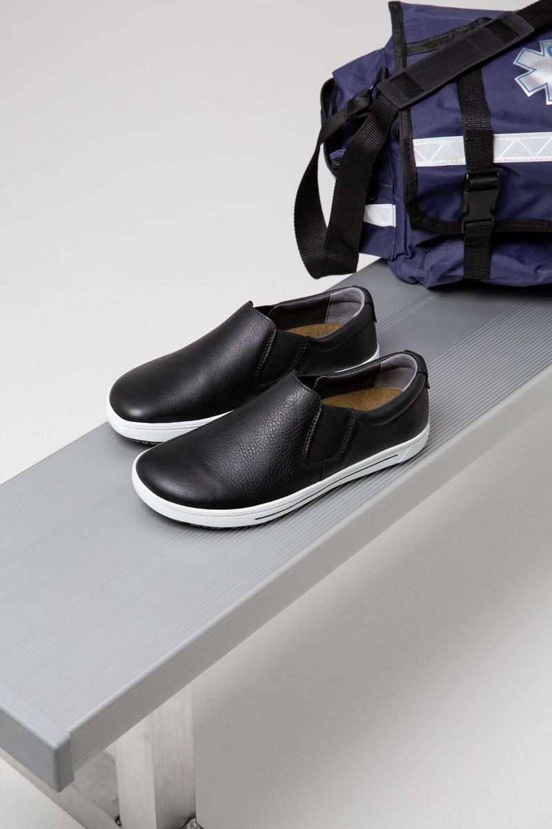 Birkenstock QO400 Leather – Black