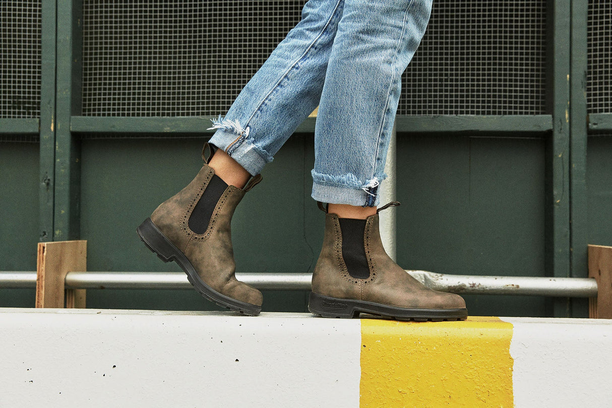 Blundstone 1351 Original Women's High Top in Rustic Brown