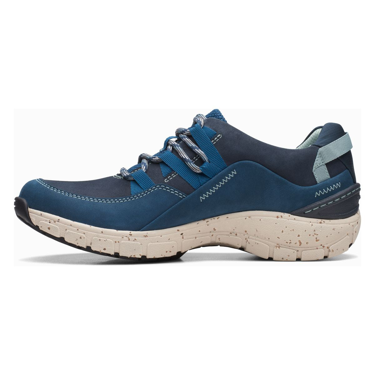 Clarks Wave Range Women's Sneakers in Blue