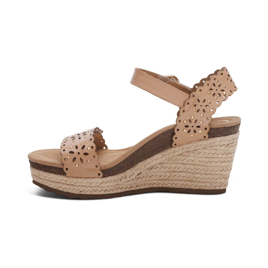 Aetrex Sydney Women's Quarter Strap Espadrille Wedge – Sand