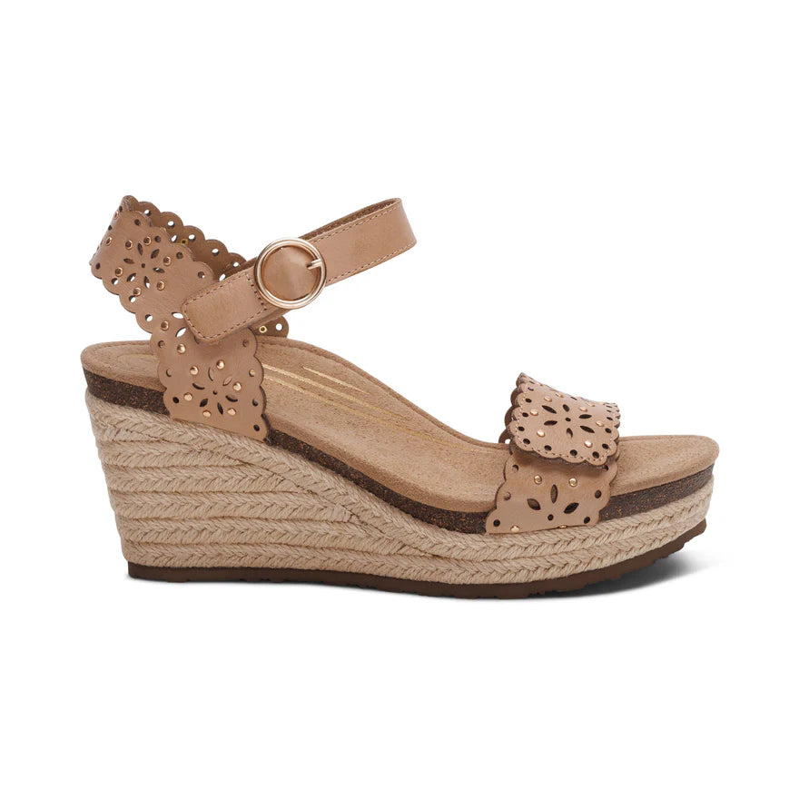 Aetrex Sydney Women's Quarter Strap Espadrille Wedge – Sand