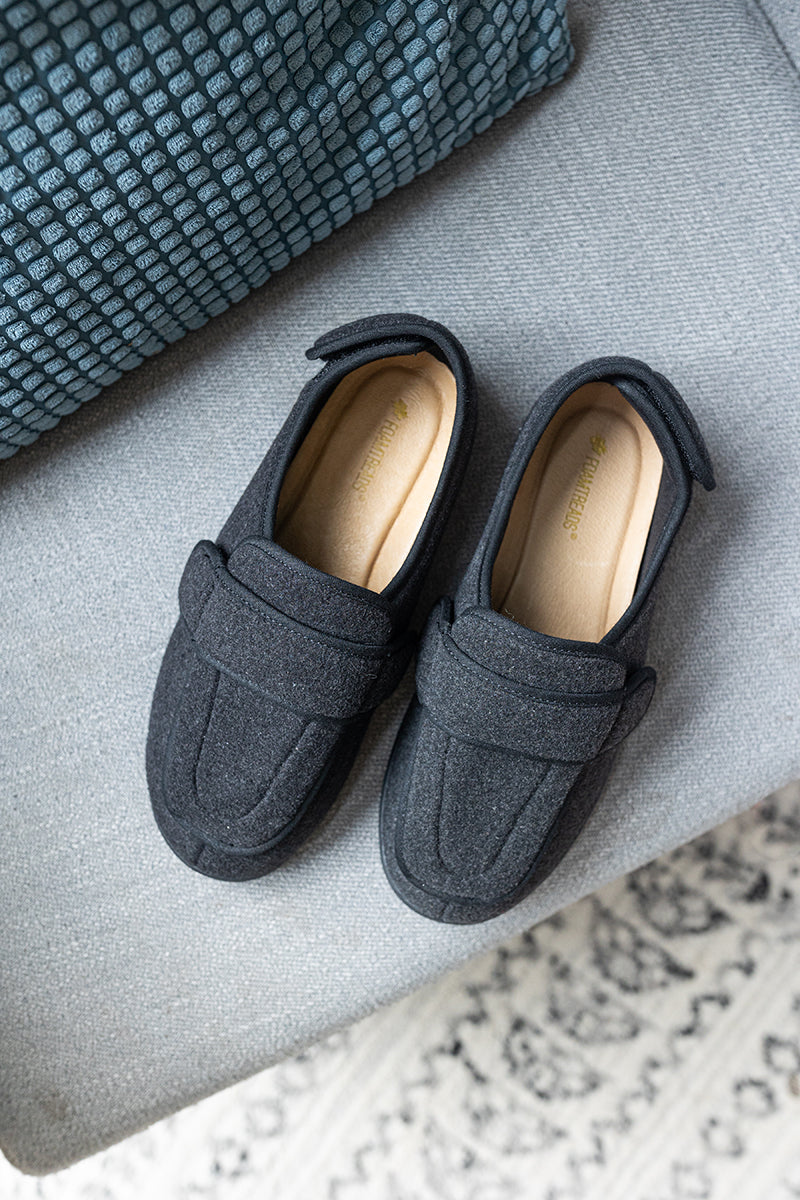 Physician L2 Black Wool Men's Slippers