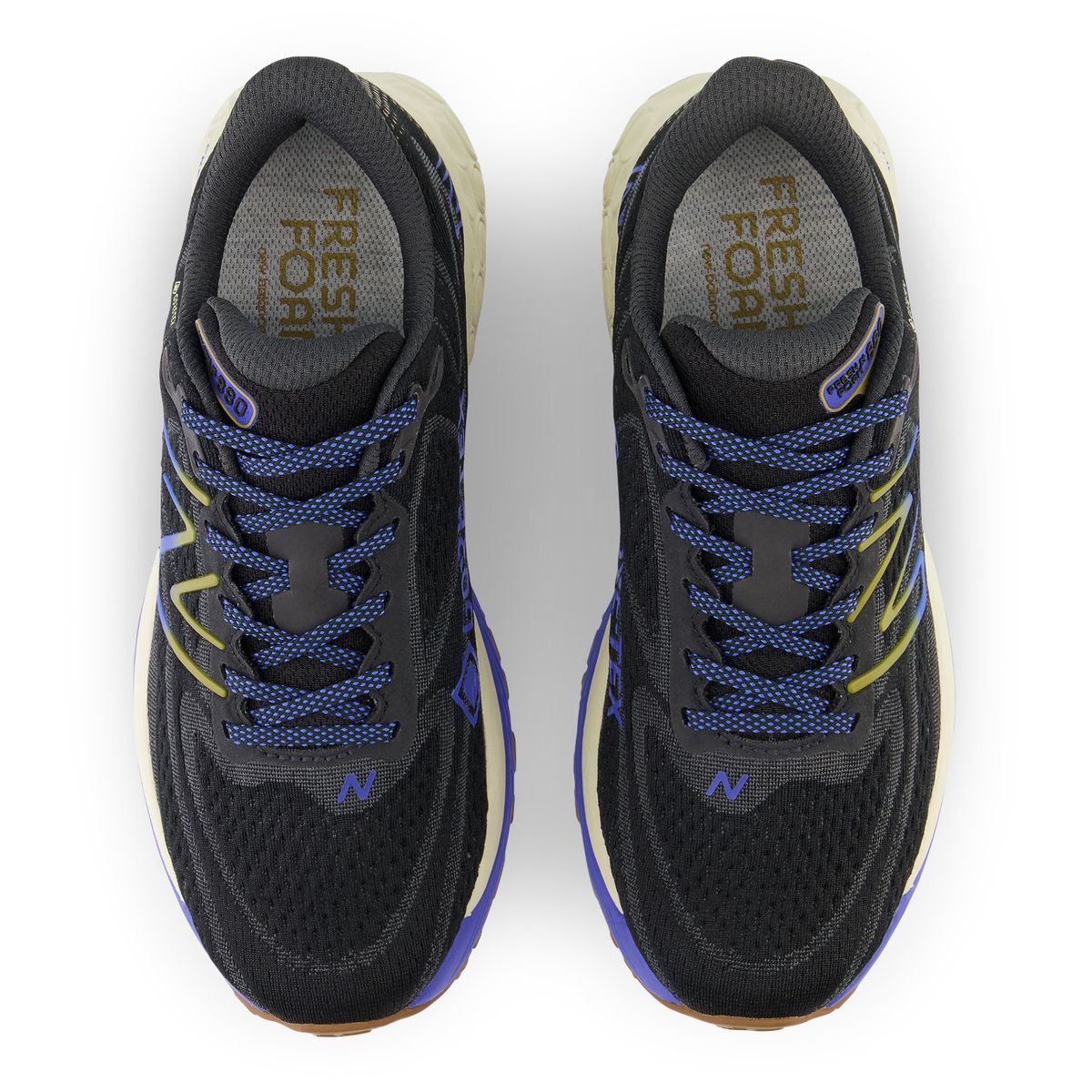 New Balance Women's Fresh Foam X 880v13 in Black/Purple