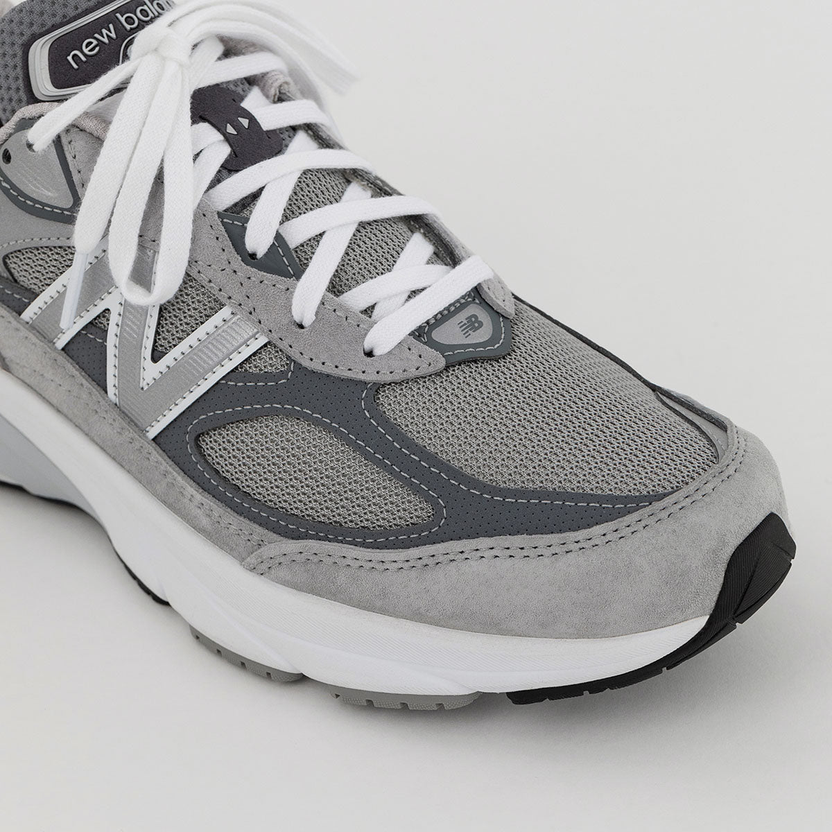 New Balance Women's 990v6