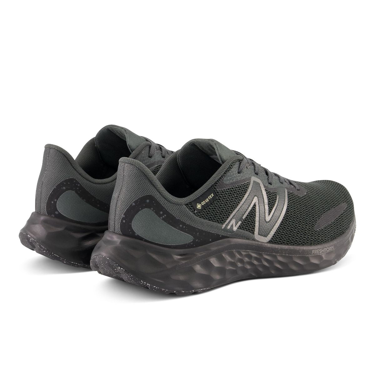 New Balance Women's Fresh Foam Arishi v4 GORE-TEX® Waterproof Sneaker – Black