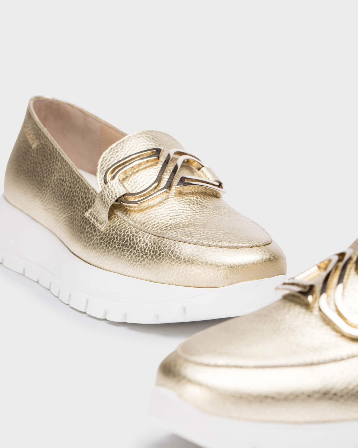 Wonders A-2462 Women's Platform Loafer in Gold