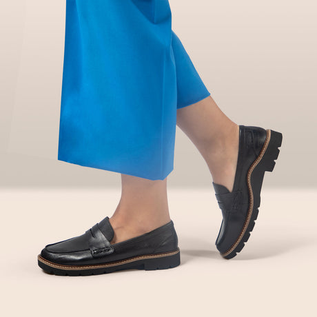 Comfortable shoes for standing all day — arch support and cushioned footwear from Walking On A Cloud