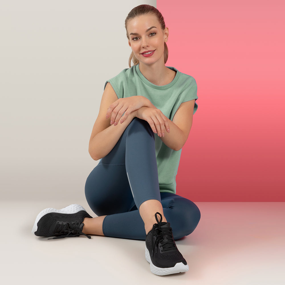 Aetrex Danika Women's Arch Support Sneaker – Black