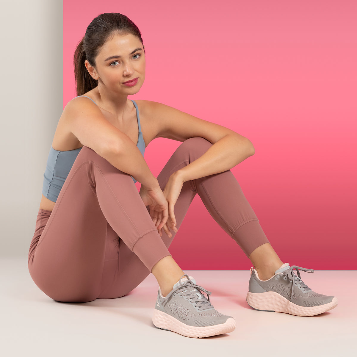 Aetrex Danika Women's Arch Support Sneaker – Taupe