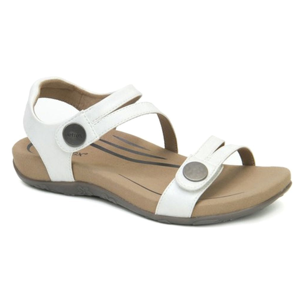 Aetrex Jess womens' sandal is designed with comfort in mind with built-in arch support, a memory foam footbed, and a microfiber topcover for unbelievable softness. 