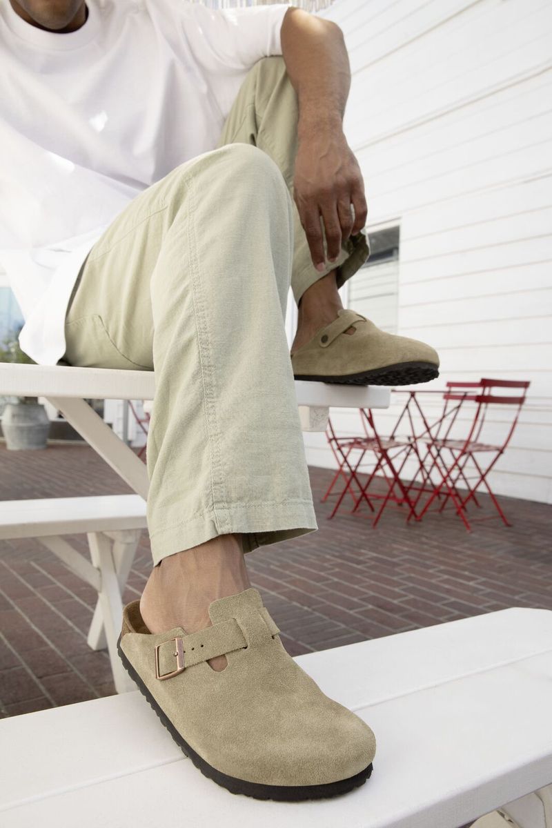 Birkenstock Boston Soft Footbed Suede Clog – Taupe