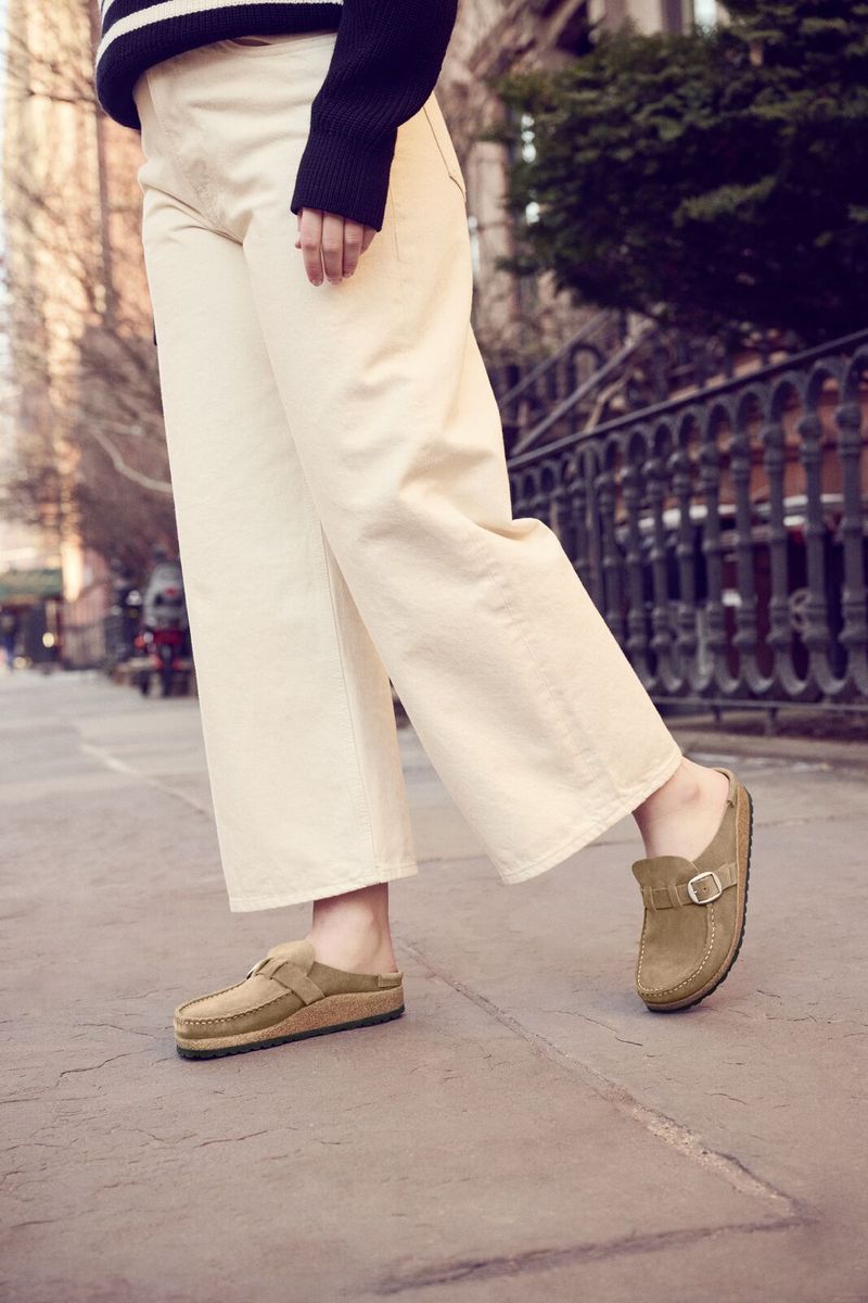 Birkenstock Buckley Clog – Gray/Taupe