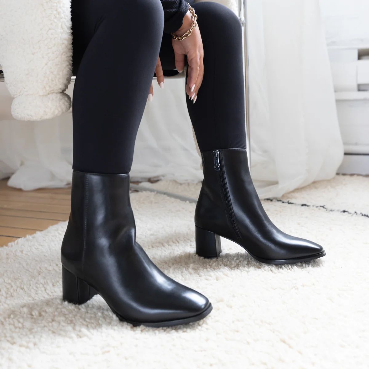 Blondo Jolene Women's Leather Ankle Waterproof Boots - Black