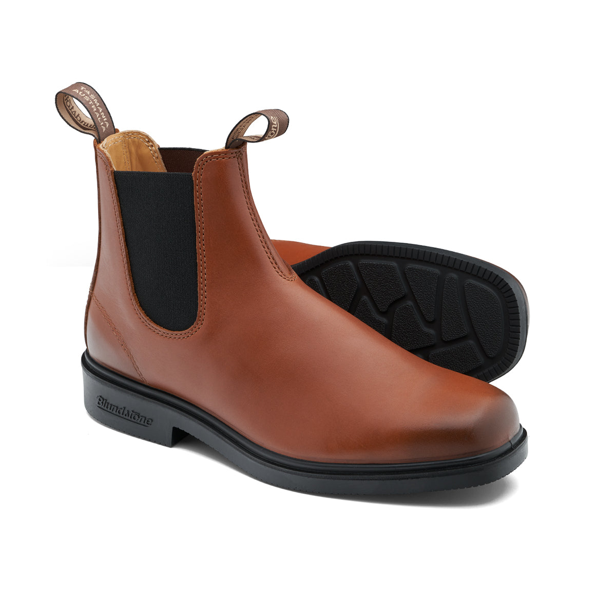 Blundstone 2244 Chisel Toe Dress Boot in Cognac