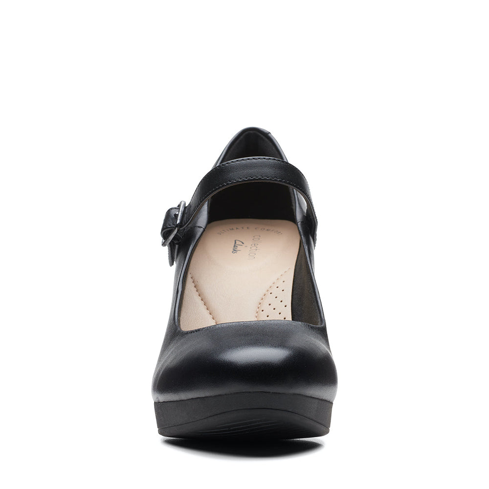Clarks Women's Ambyr Shine Dress Heel - Black