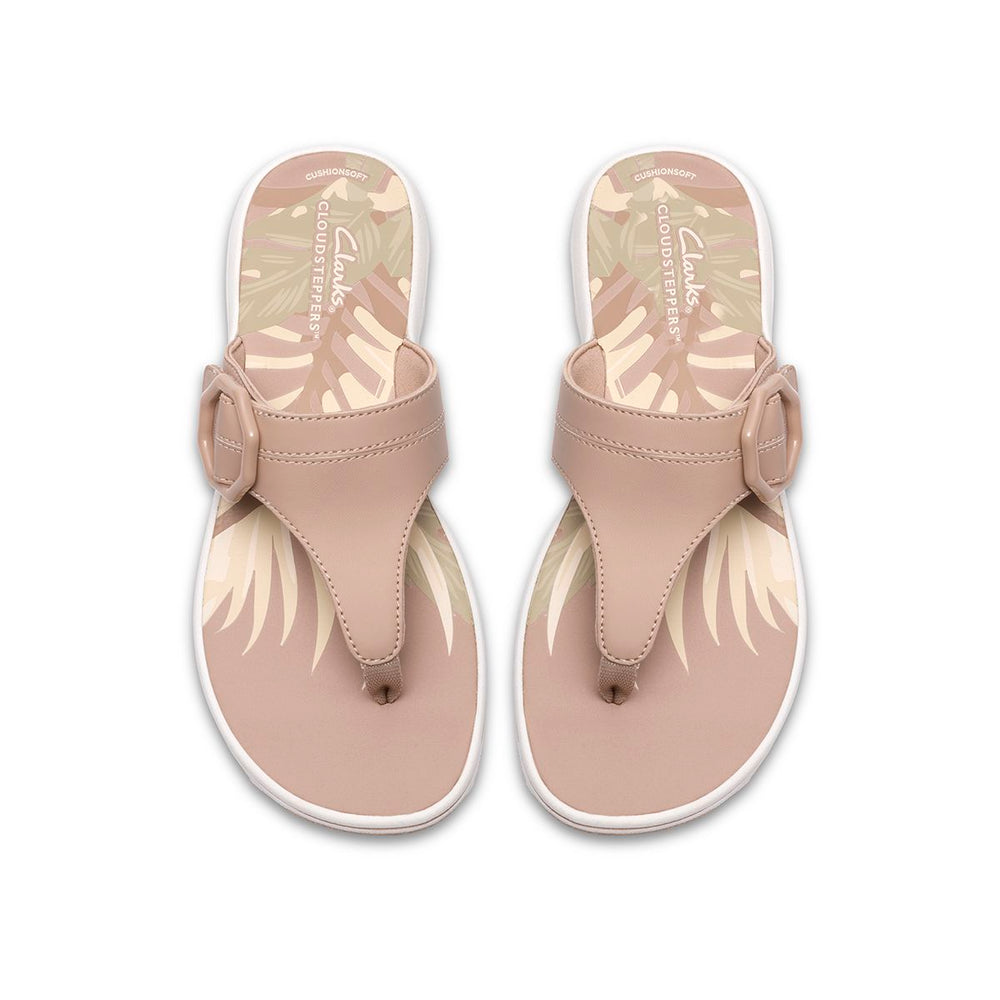 Clarks Breeze Cove Women's Thong Sandals in Sand