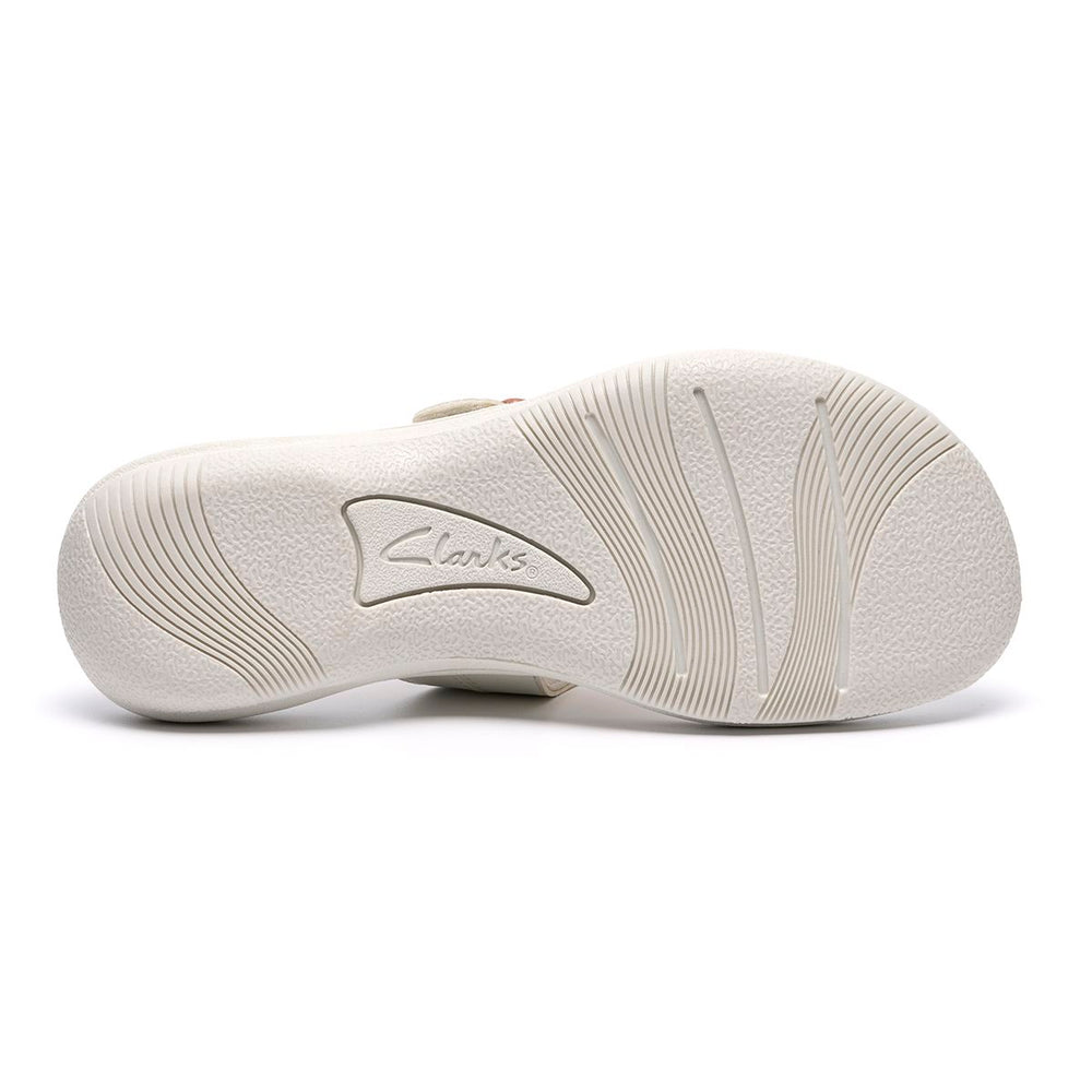 Clarks Breeze Cove Women's Thong Sandals in Off White