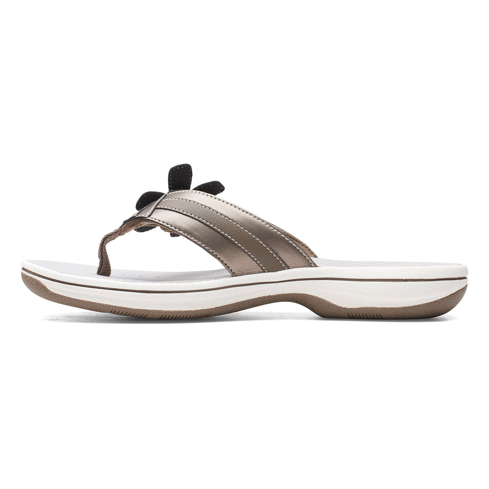 Clarks Brinkley Flora Women's Thong Sandals in Metallic