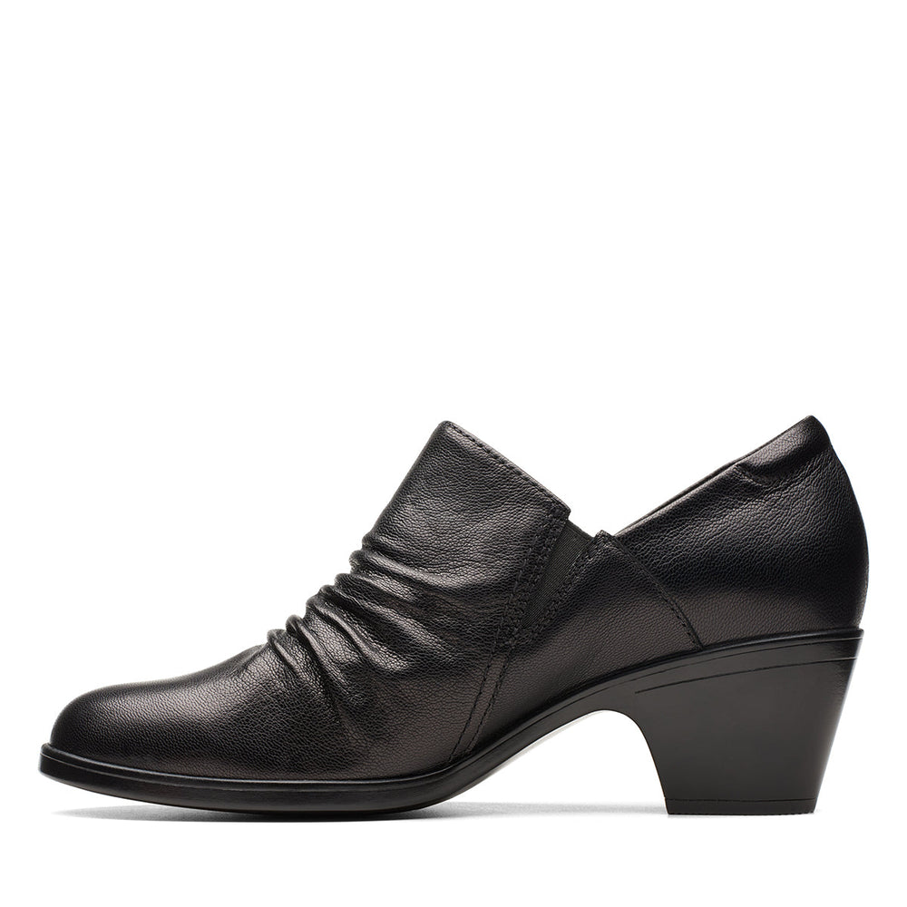 Emily Cove Women's Dress Slip-On Pump in Black
