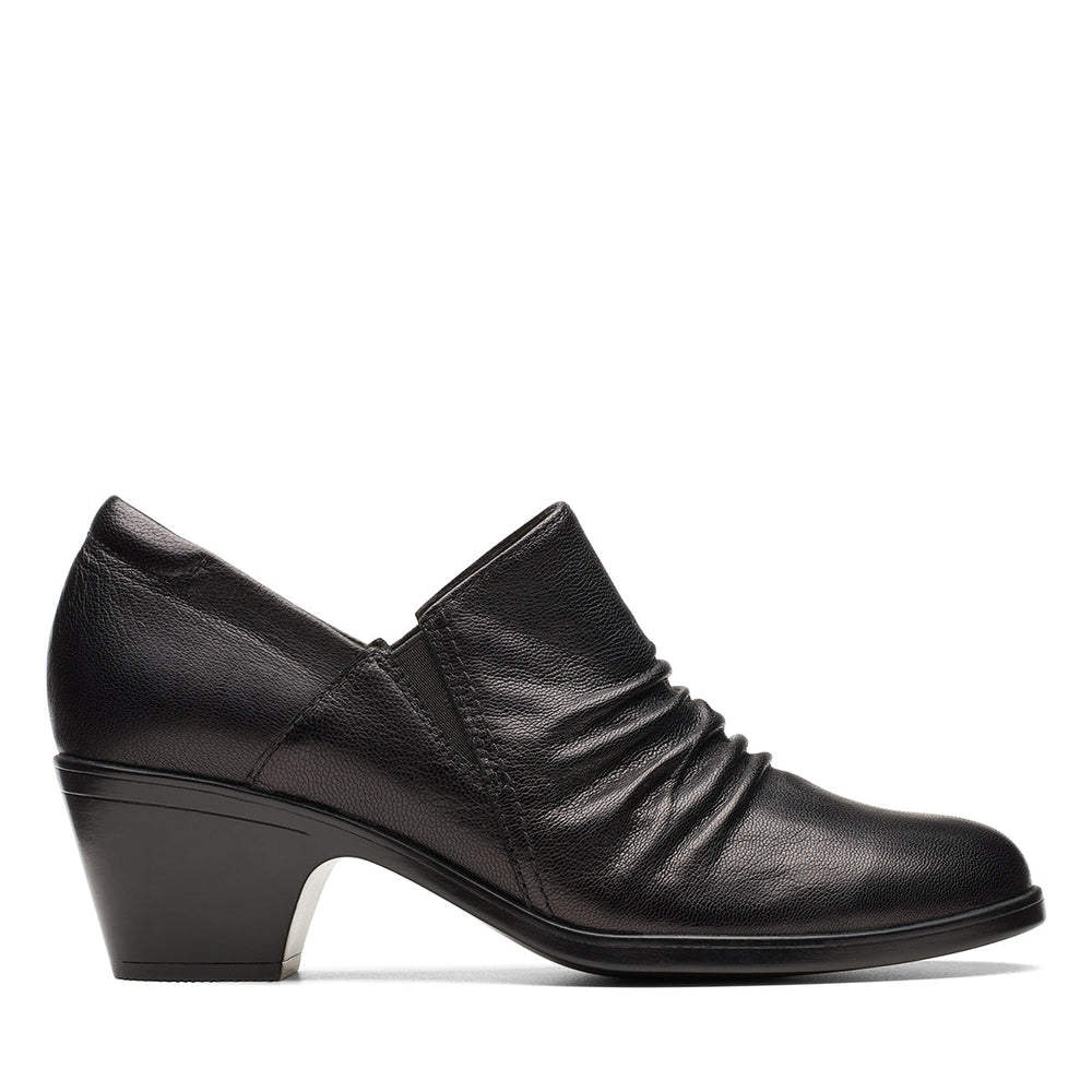 Emily Cove Women's Dress Slip-On Pump in Black