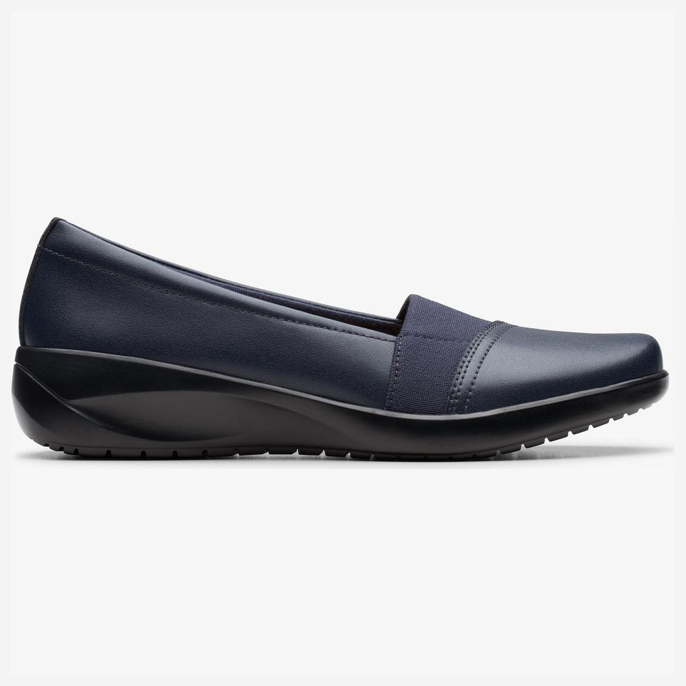 Clarks Kaetlyn Rhea Women's Loafer in Navy