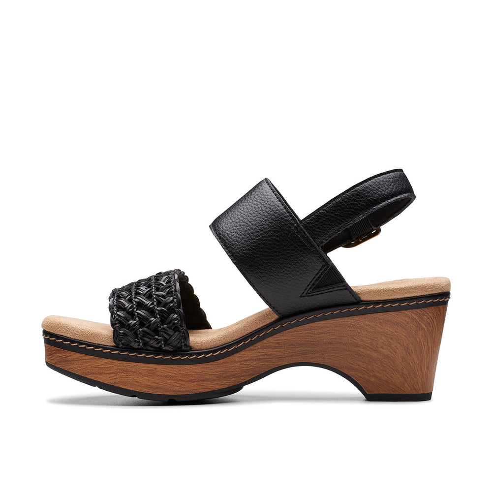 Clarks Seannah Step Women's Block Heel Sandal in Black