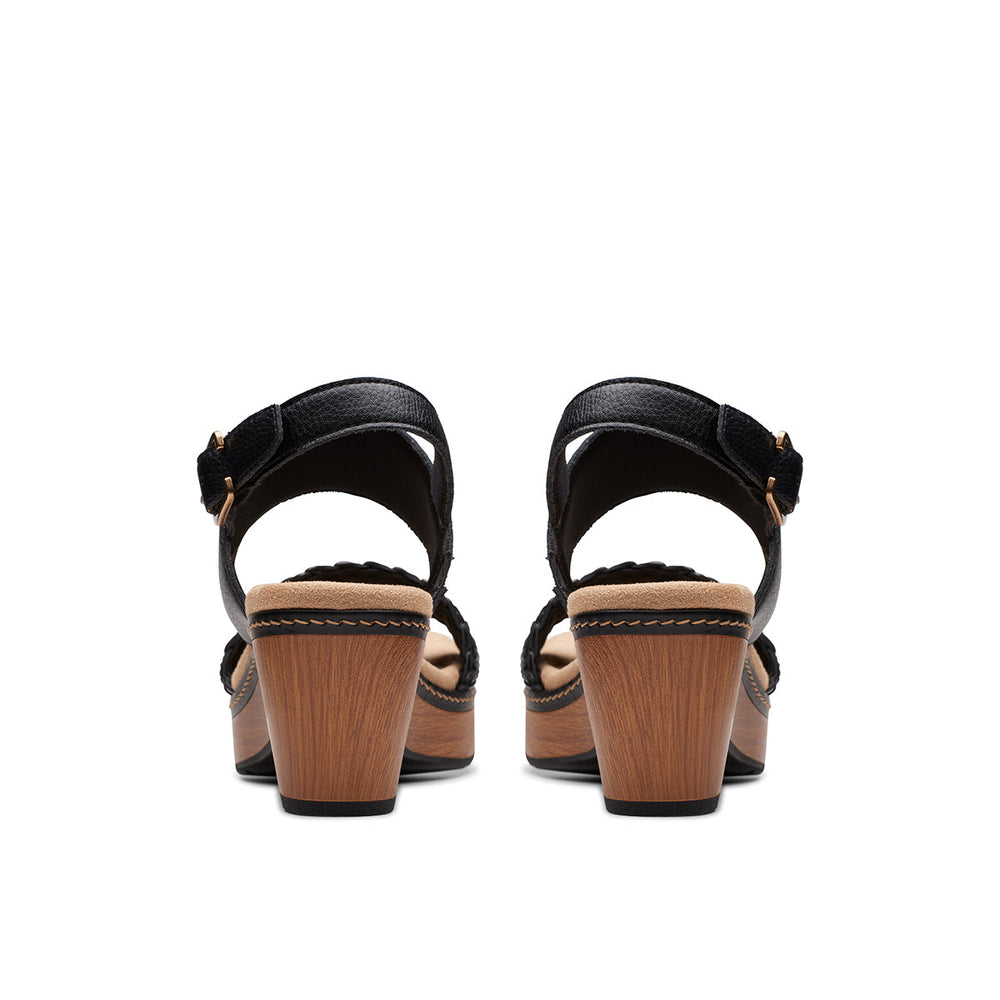 Clarks Seannah Step Women's Block Heel Sandal in Black
