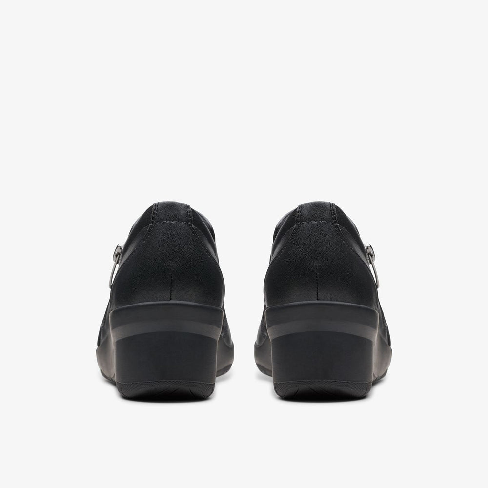 Suttyn Walk Wedge with Side Zipper