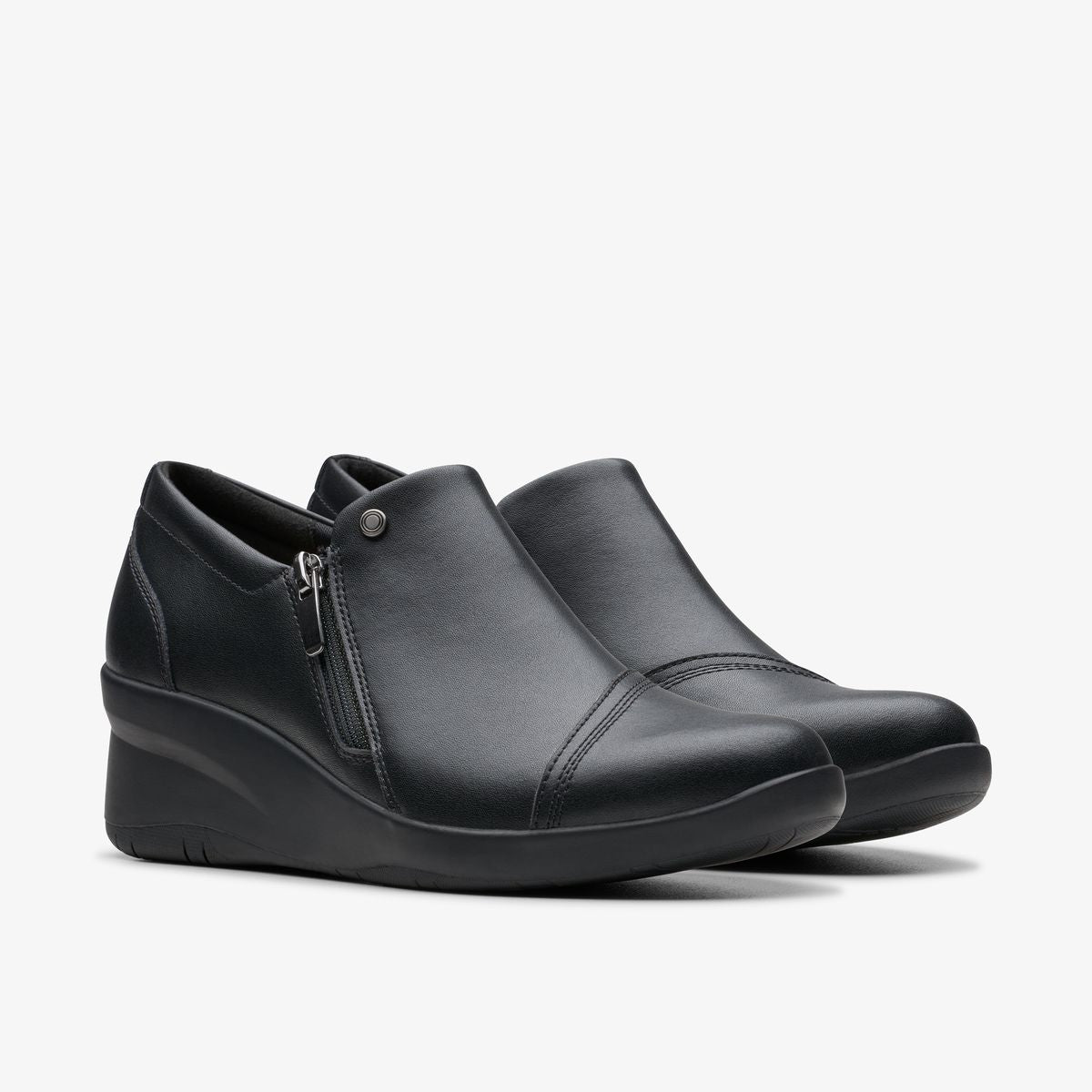Suttyn Walk Wedge with Side Zipper