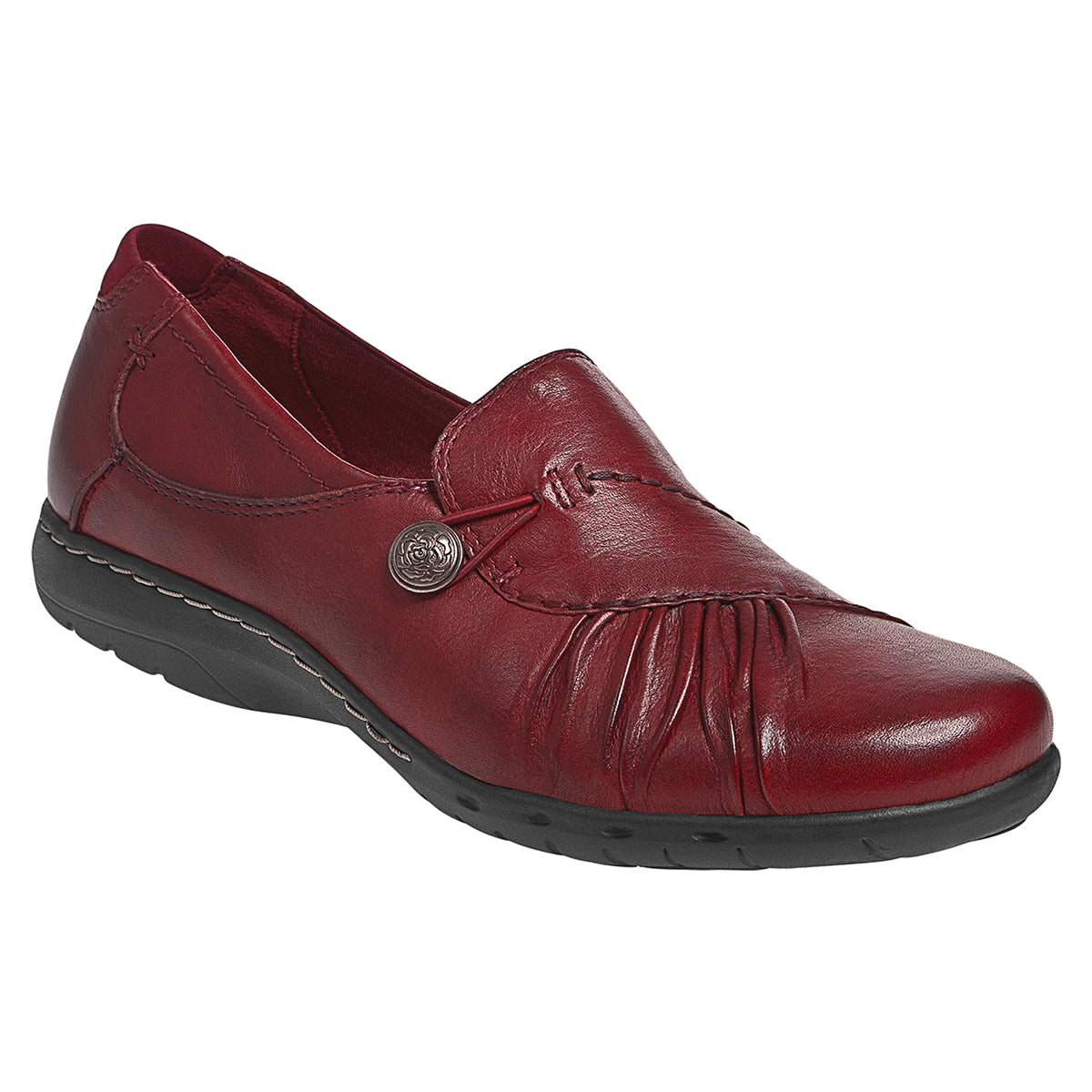 Cobb Hill Paulette women’s slip-on shoe in black full-grain leather provides all day comfort.