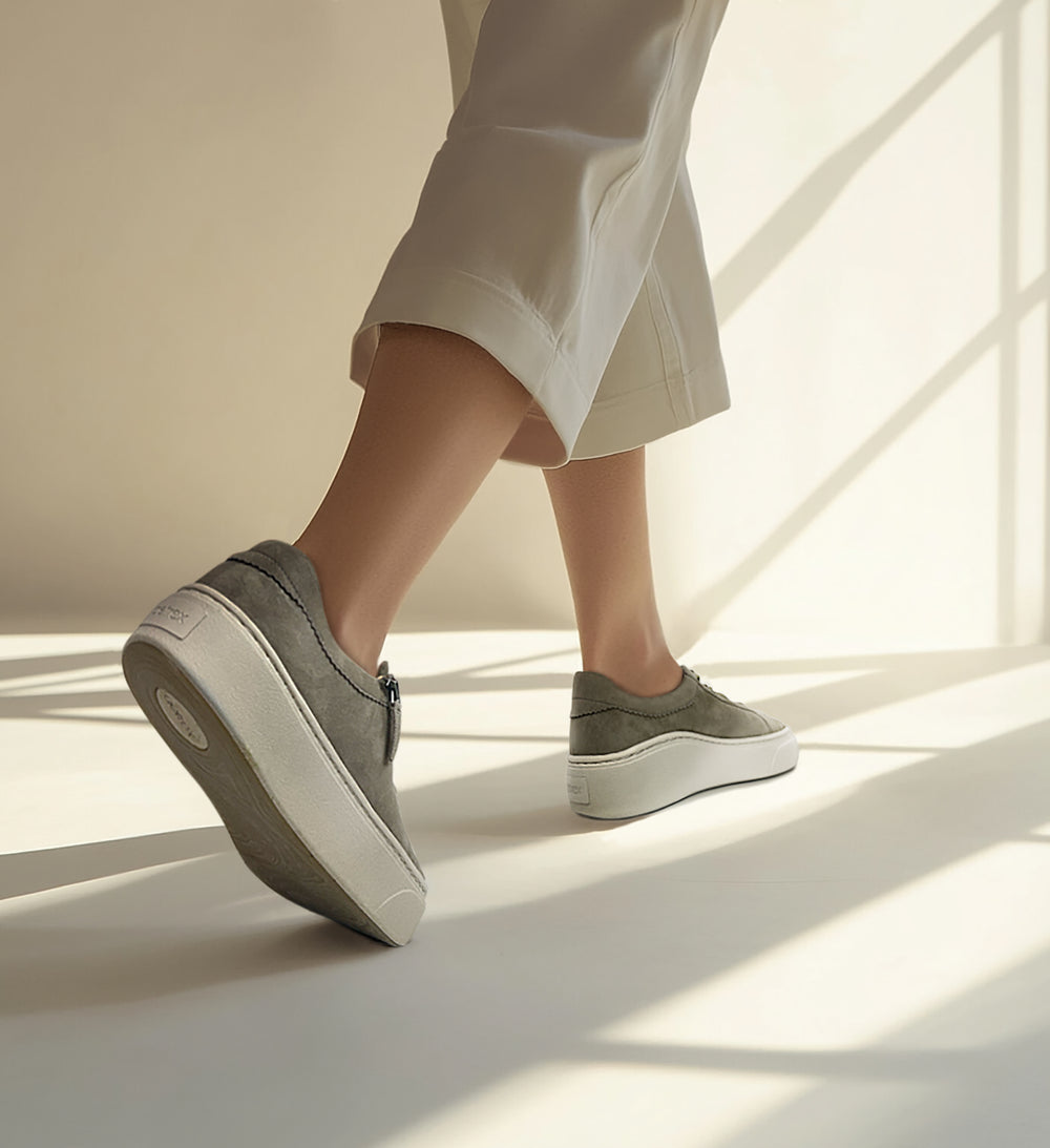 Aetrex Aubrey Arch Support Platform Sneaker – Taupe