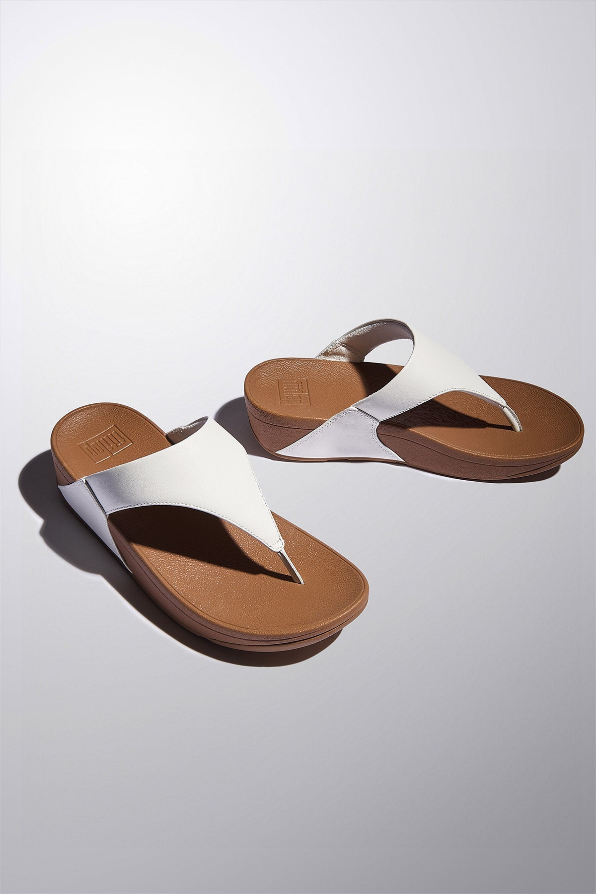FitFlop Lulu Women's Leather Toe-Post Sandals – White