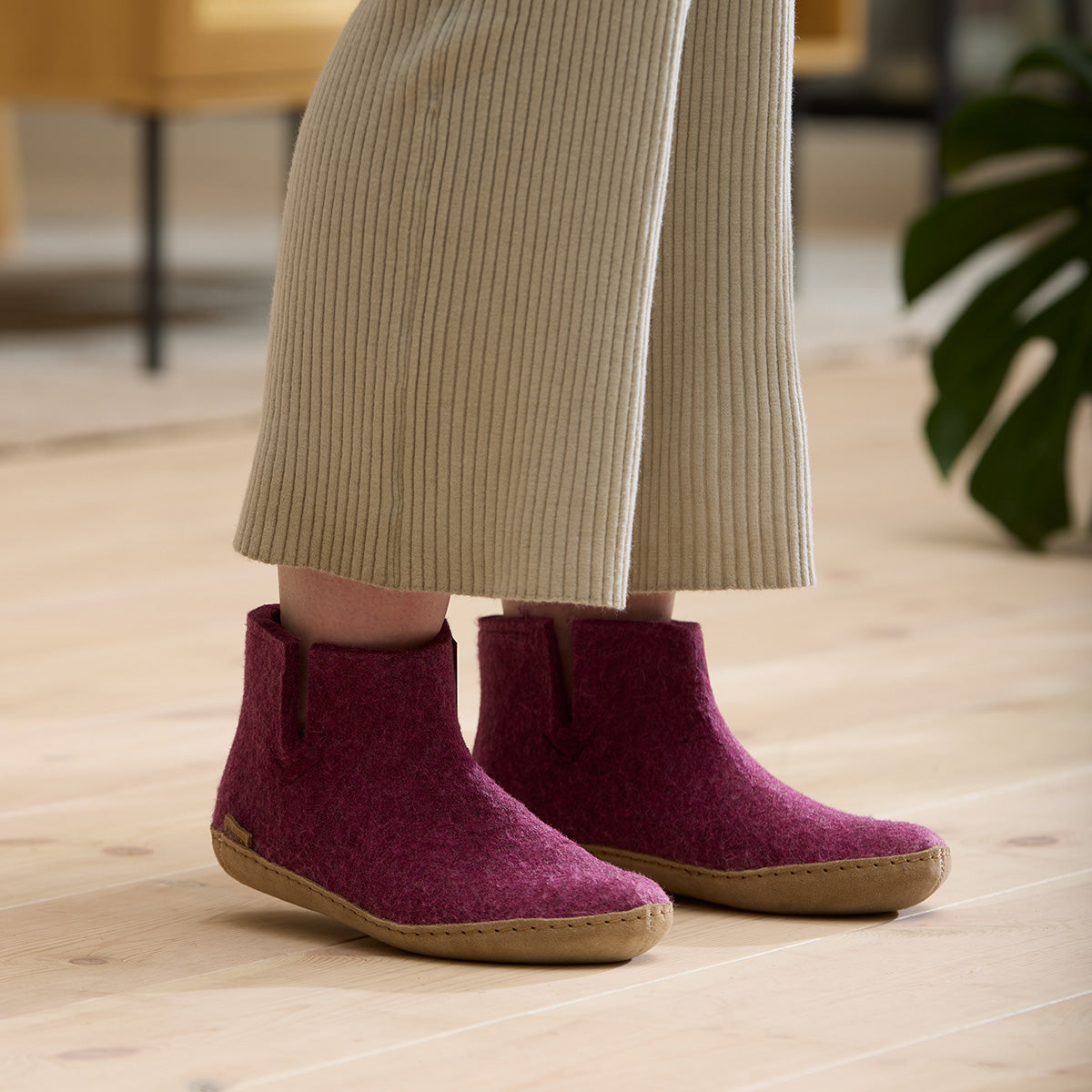 Glerups Slipper Boot Leather Sole in Cranberry