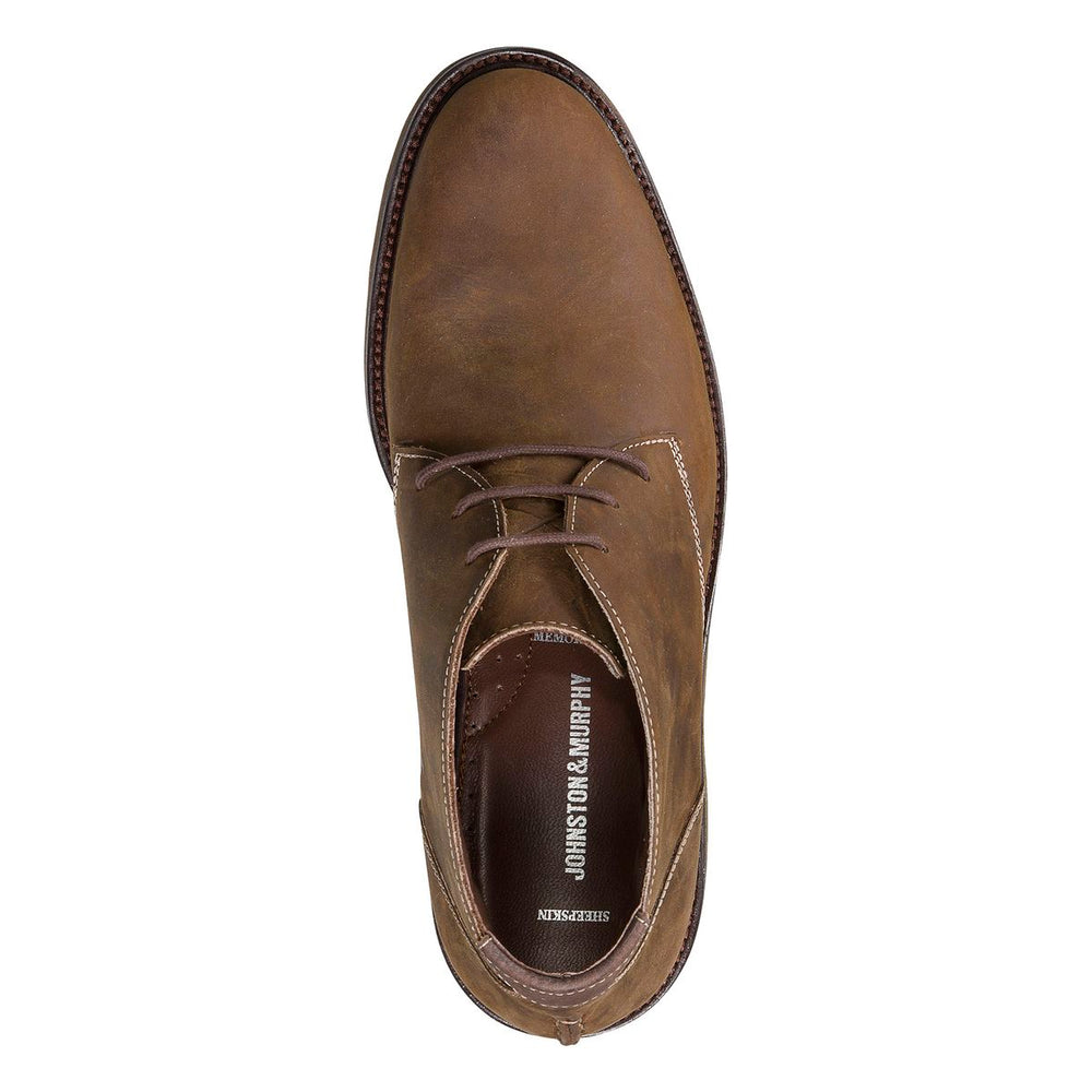 Johnston & Murphy Men's Copeland Chukka Boot in Oiled Tan