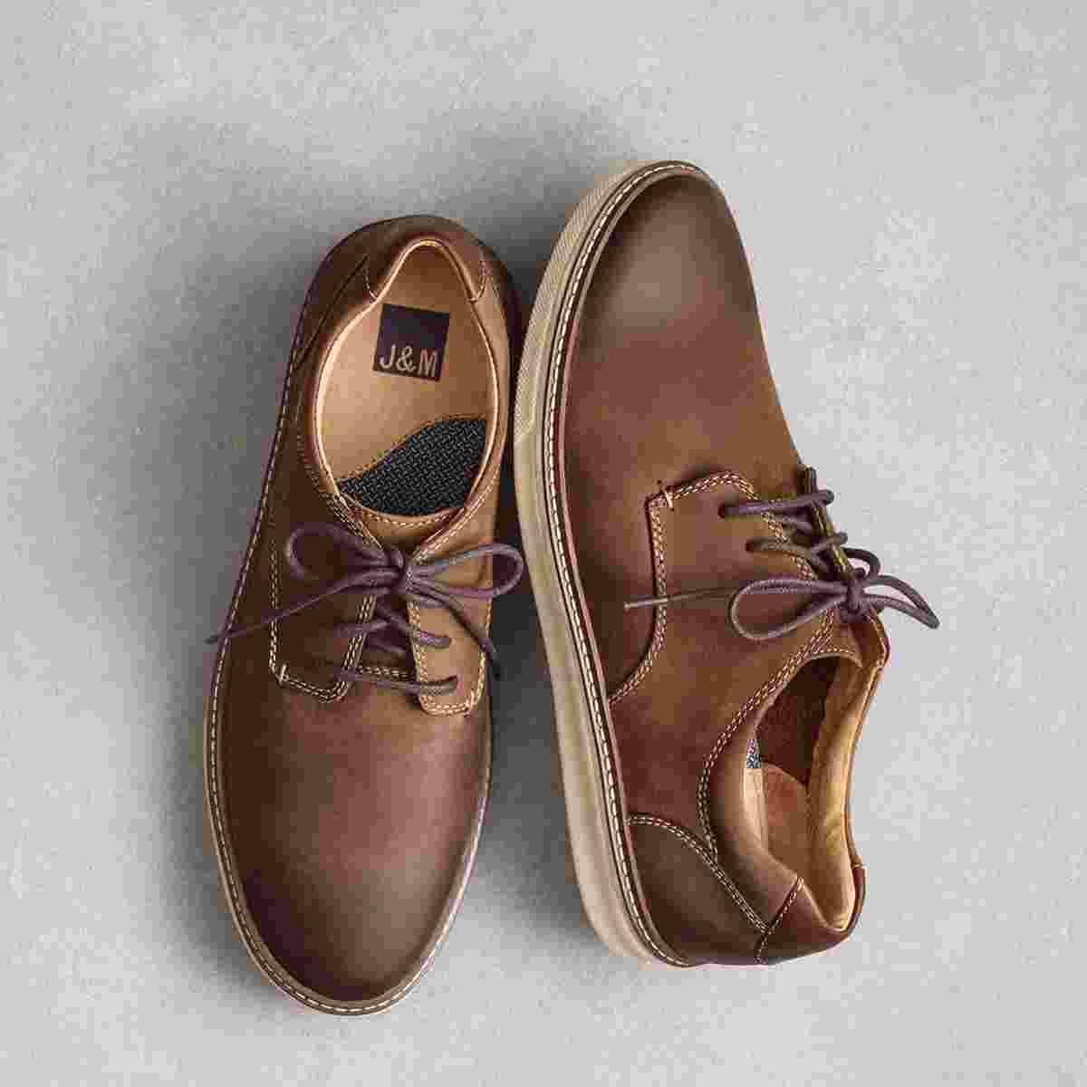Johnston & Murphy McGuffey Plain Toe Men's Casual Dress Shoe in Brown