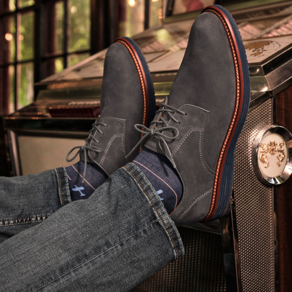 Johnston & Murphy Upton Plain Toe Men's Casual Shoe in Gray
