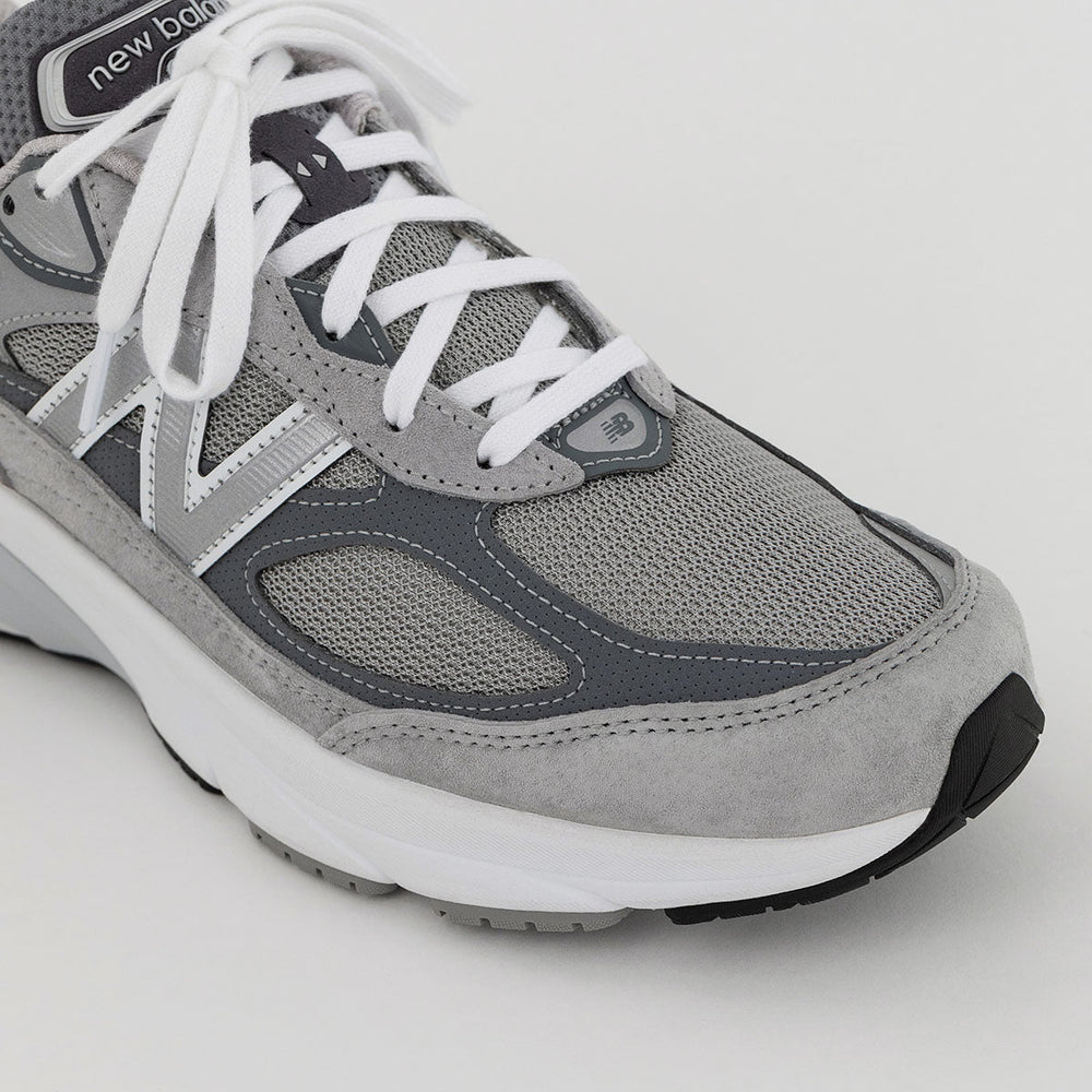 New Balance Women's 990v6
