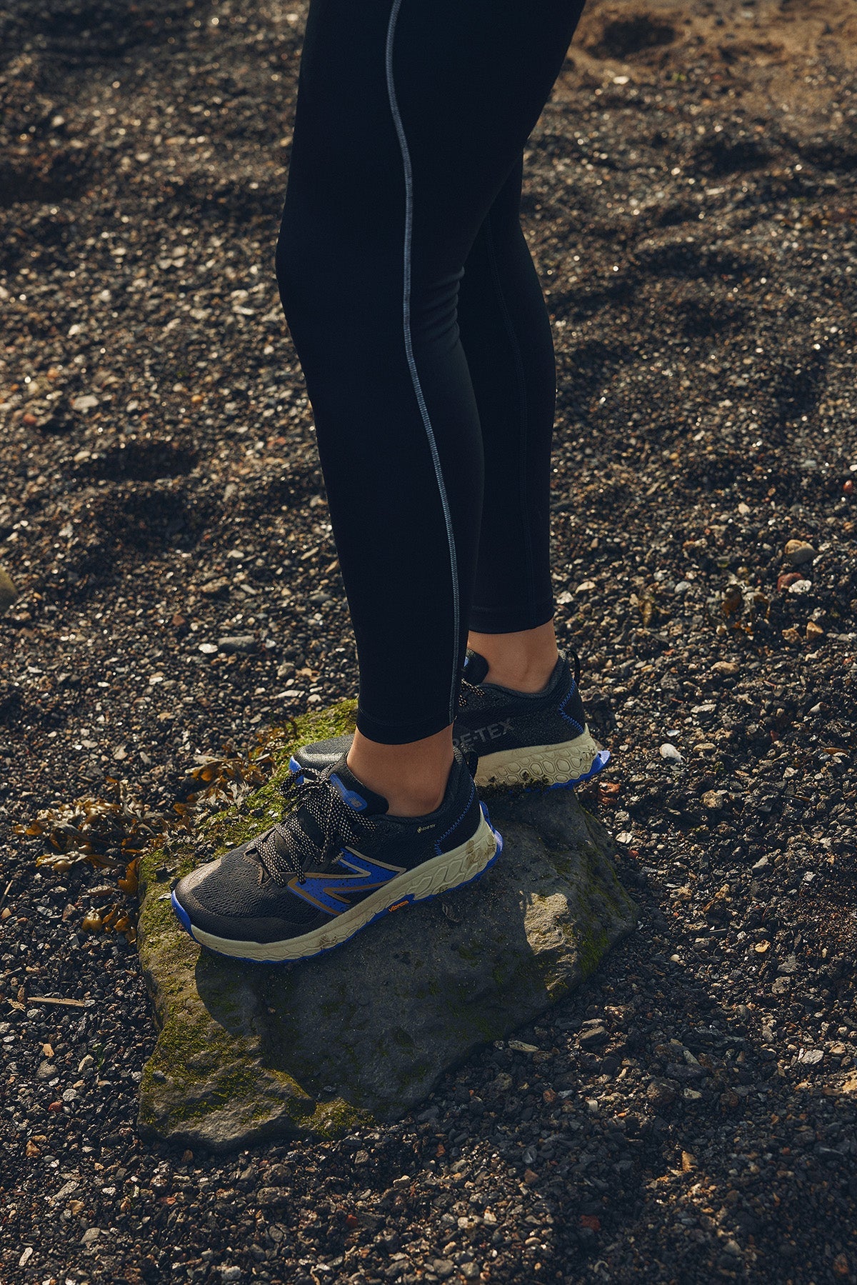 New Balance Fresh Foam X Hierro V7 Gore-Tex® Traile Women's Running Shoes in Marine Blue
