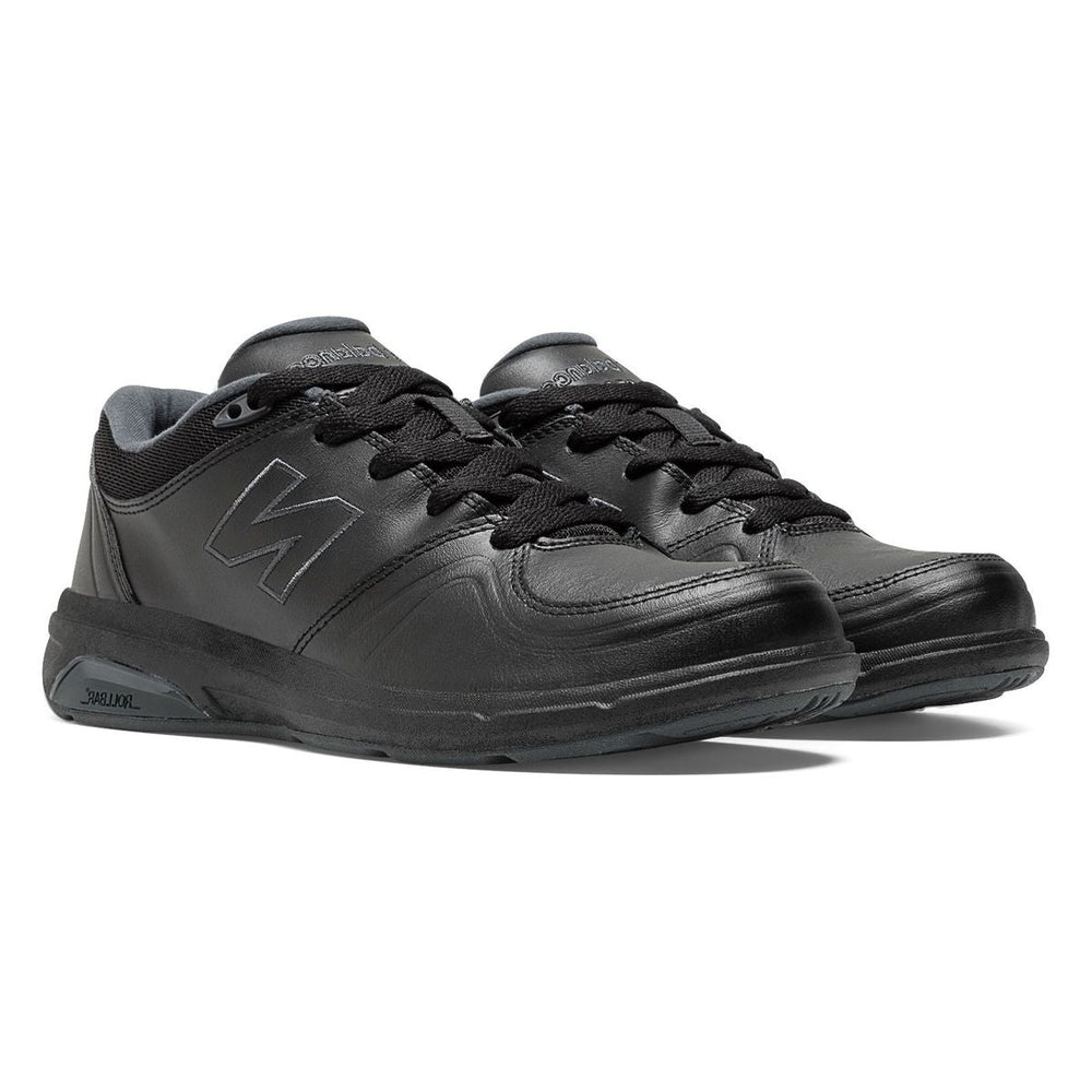 New balance 813 v1 Women's Walking Shoe, all day comfort walking shoe, lace up all black. Style #WW813BK 