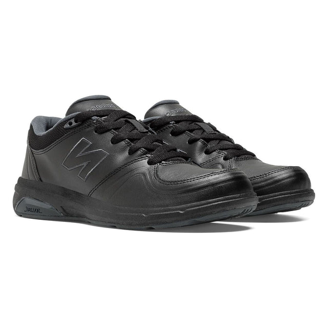 New balance 813 v1 Women's Walking Shoe, all day comfort walking shoe, lace up all black. Style #WW813BK 