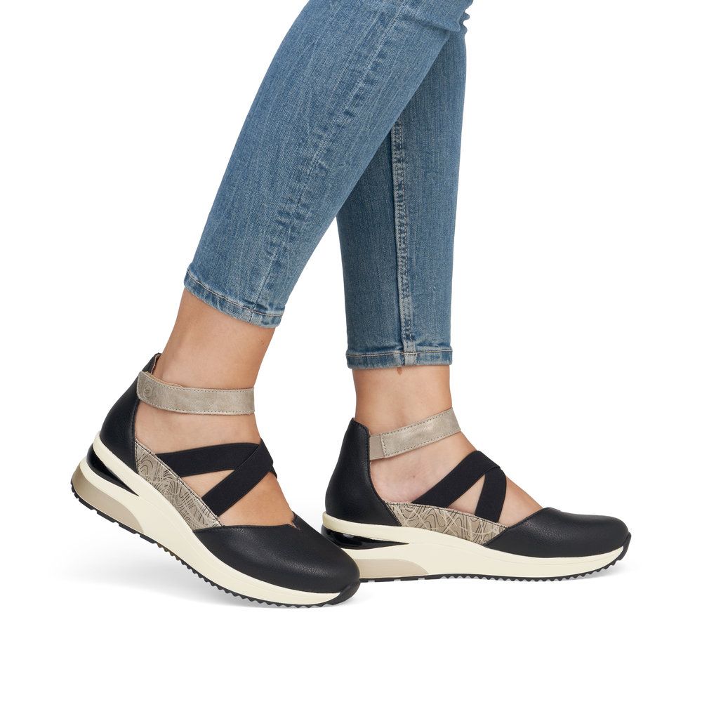 Remonte Women's Wedge D2411 Adjustable Strap in Black