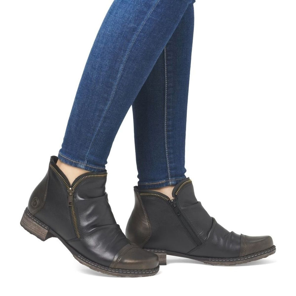 Remonte D4380 Women's Zip Ankle Boot in Antique Brown