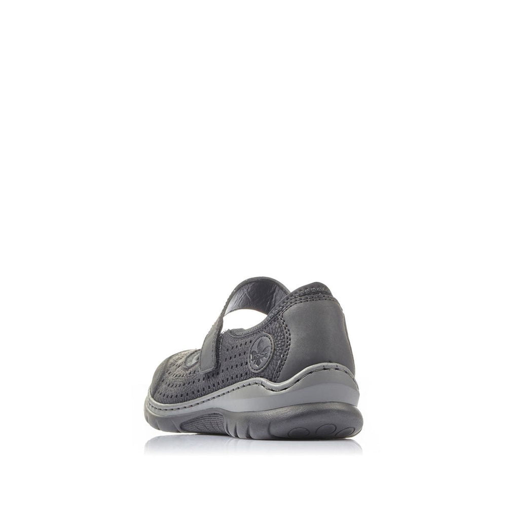 L32B5 Mary Jane Ballerina