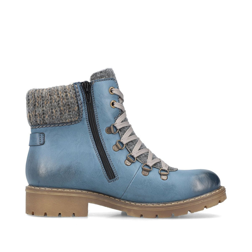 Y9131 Lace Up Boots