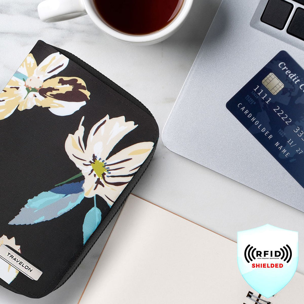 Travelon RFID Blocking Passport Zip Wallet - Moss