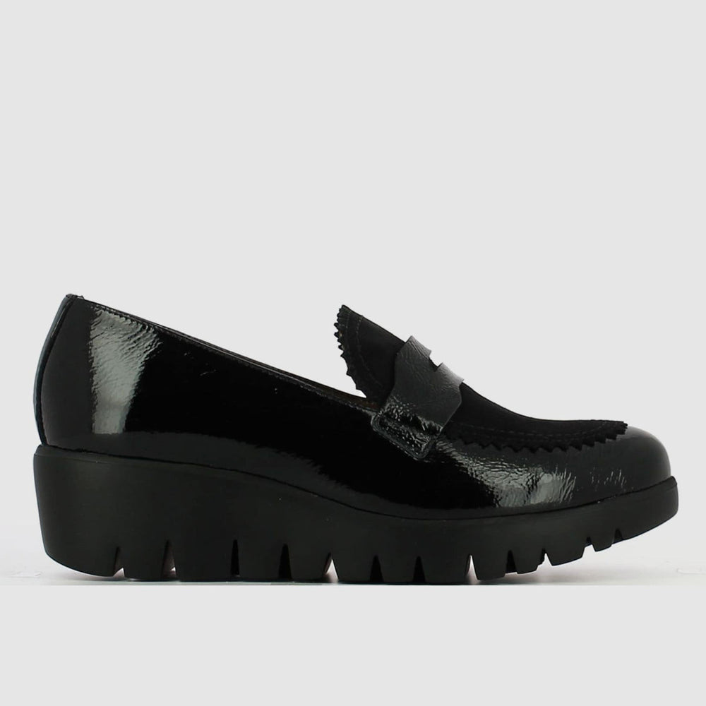 WondersC-33223 Dress Wedge Loafer in Black Patent